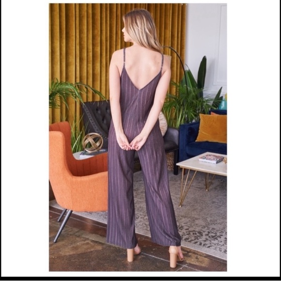 (16)New Adorable And Comfy Ash Black Colored
Jumpsuit, V Neck & Spaghetti Straps - Picture 6 of 8